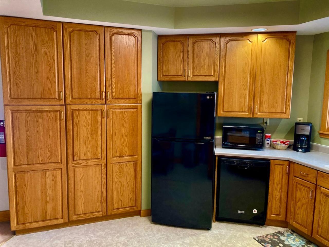 Garden Grove Retreat & Lodging Near Pictured Rocks, Fayette, Trails ภายนอก รูปภาพ